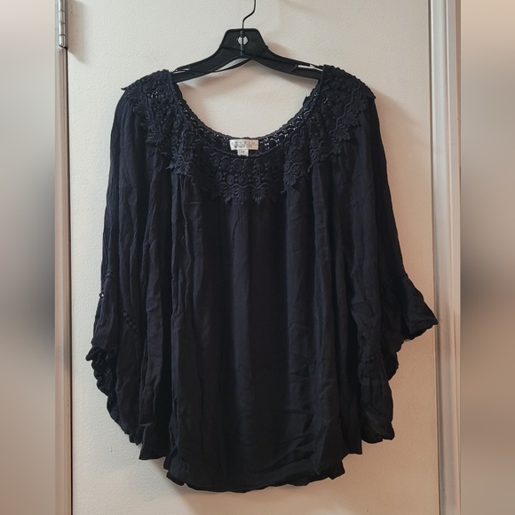 Black bell 3/4 sleeve lace detal gauze top - Picture 1 of 6